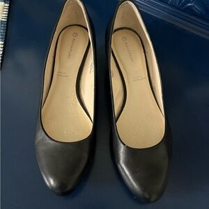 Rockport adiprene by adidas Women's Black Leather wedge Size 7